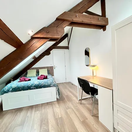 Le 1900 - Spacious & Charming Duplex - 3 Br アパート *