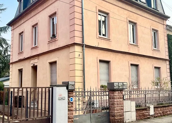 Le 1900 - Spacious & Charming Duplex - 3 Br